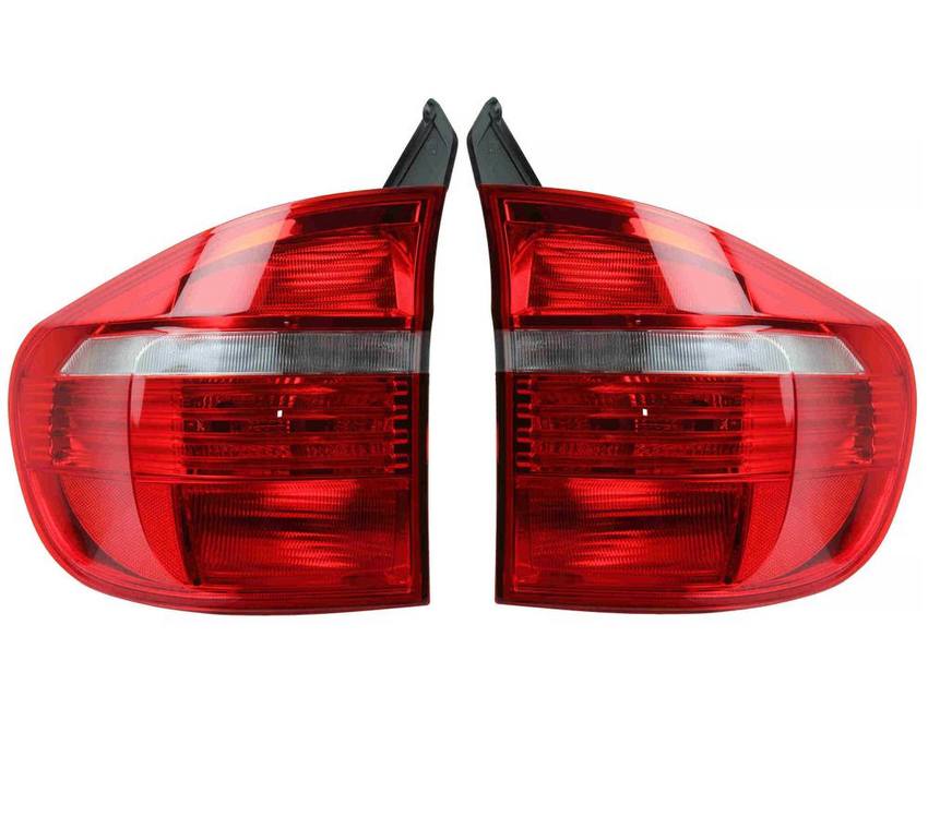 BMW Tail Light Set Driver and Passenger Side Outer Genuine BMW 2873554KIT